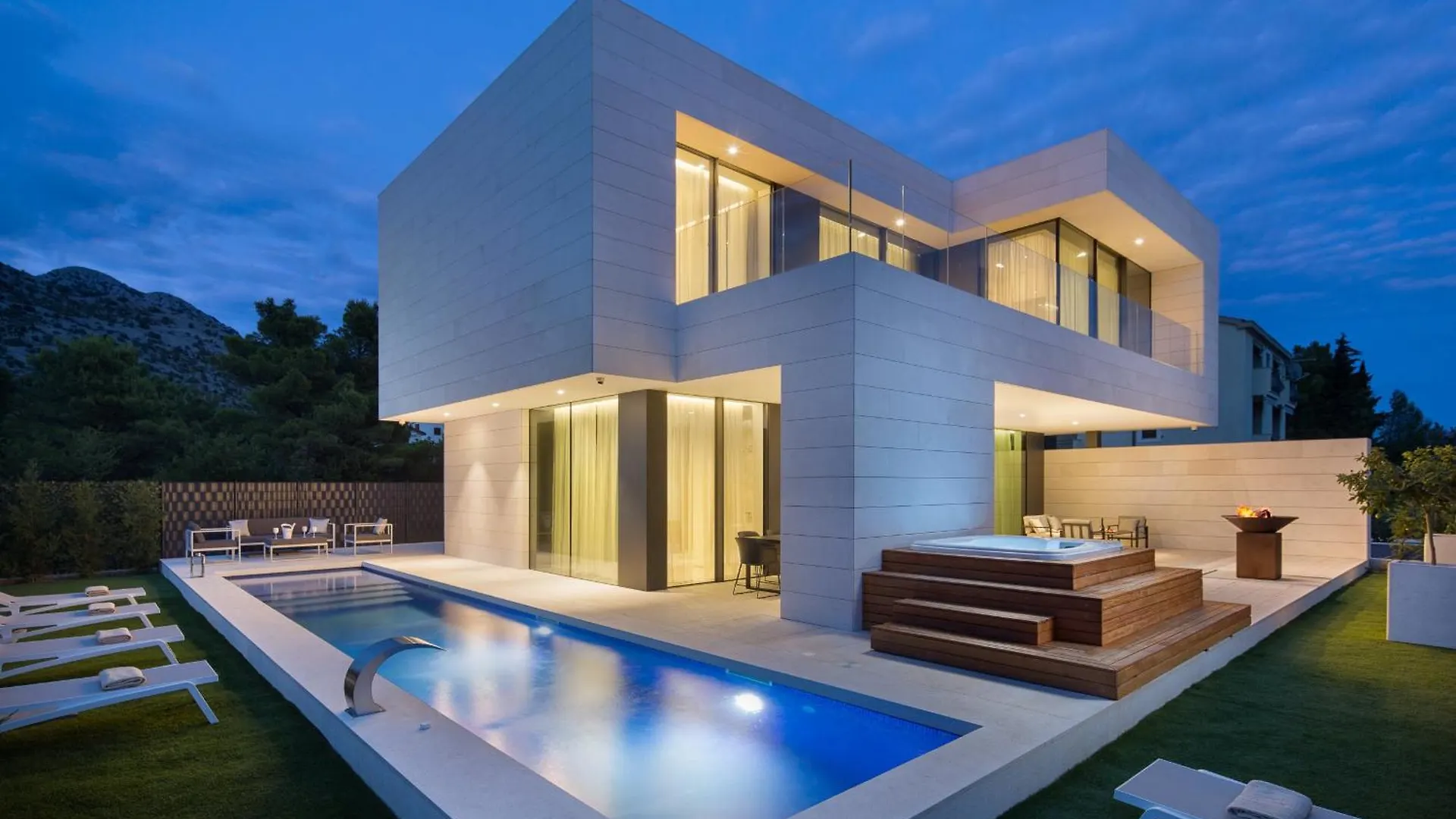 5-Star Villa Calma II With Heated Pool & Jacuzzi Oasis