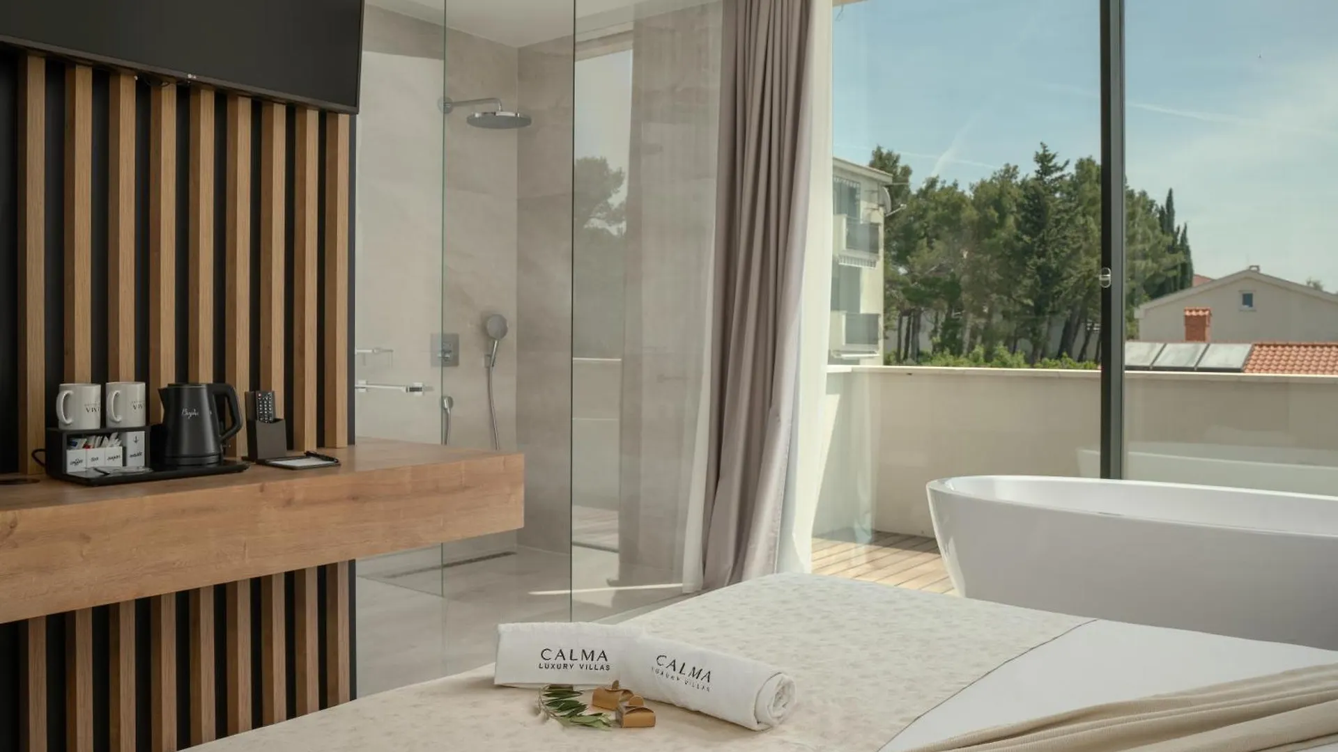 5-Star Villa Calma II With Heated Pool & Jacuzzi Oasis Starigrad Paklenica